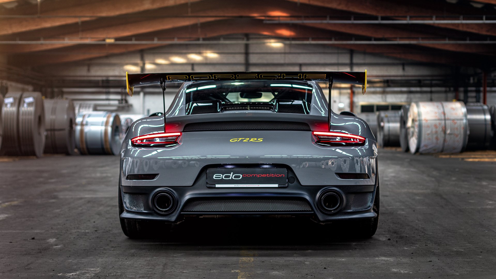 平行宇宙的友谊赛，当坎特身披红魔战袍，扛起的不只是一支球队