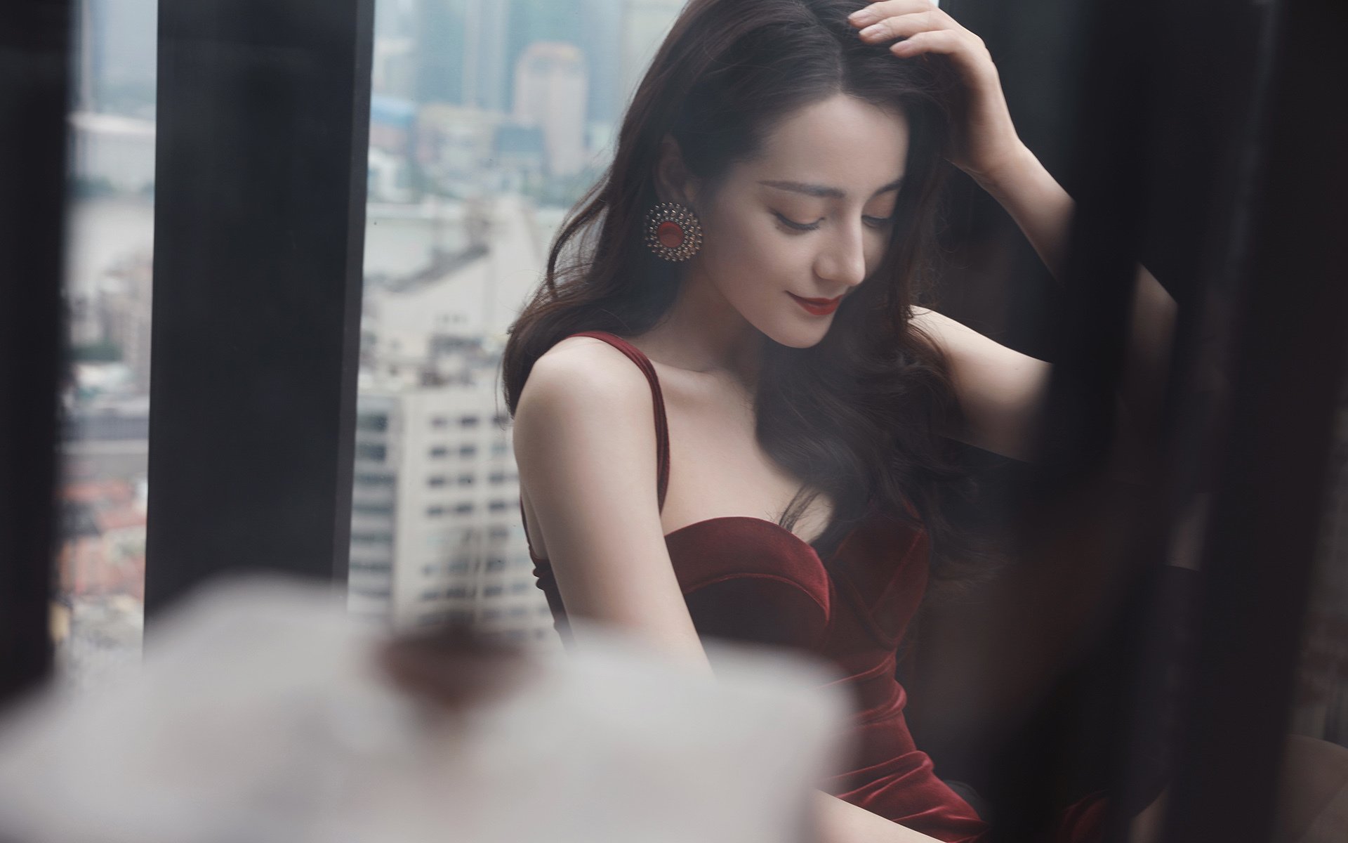 荷兰军团险胜多特蒙德，蒂亚戈独舞绿茵，统治全场彰显大师风范