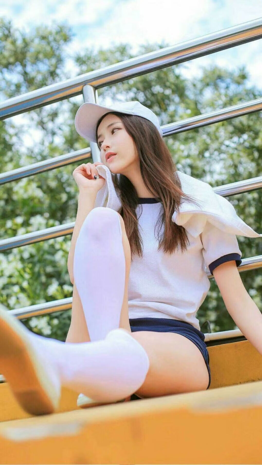 爱游戏官网-铁壁厄瓜多尔锁死蓝军，佩德里神来之笔定乾坤